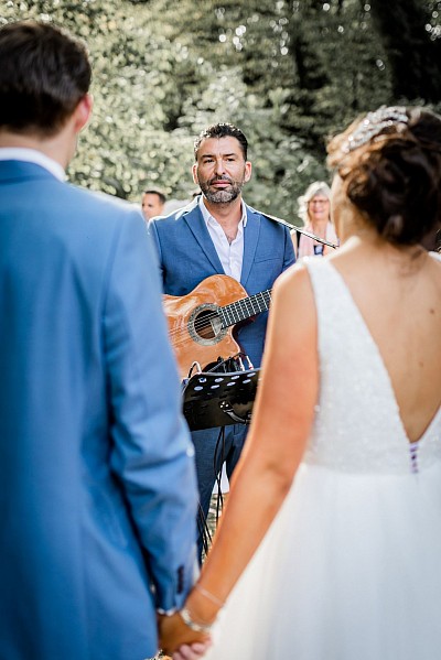 @michelgrimaldiofficiel chanteur musicien cérémonie de mariage photo @babouchkatelier